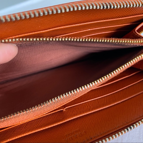 Prada zip around wallet - Picture 11 of 14